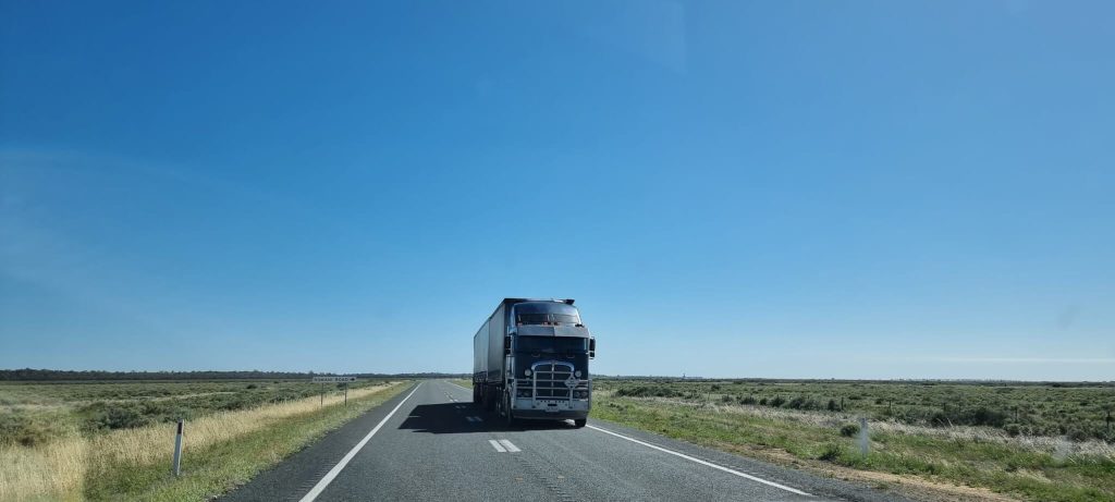 Nice Rig on the Hay Plains